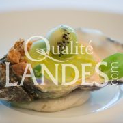Huîtres et Kiwi de l'Adour, crème de pain de seigle