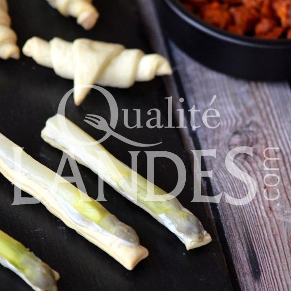 Recette de Finger d'Asperges des Sables des Landes IGP et crème de roquefort Recette de Finger d'Asperges des Sables des Landes IGP et crème de roquefort
