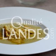 Recette de Soupe de topinambours émulsionnée au foie gras de Canard Fermier des Landes et copeaux de lobe givré