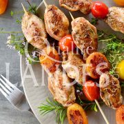 Recette de Brochettes de filets de Cailles Fermières des Landes aux abricots et tomates cerises