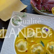 Recette de Raviolis de Bœuf de Chalosse, bouillon safran et sauge